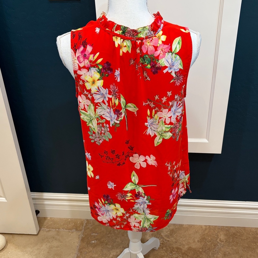 Rose + Olive sleeveless red floral blouse - Picture 2 of 5